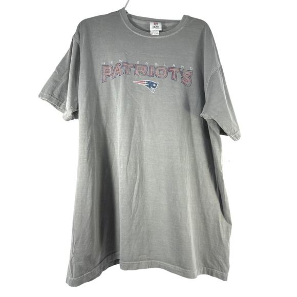 NFL Other - NFL New England Patriots Gray T-shirt Distressed Logo on Front men sz XL
